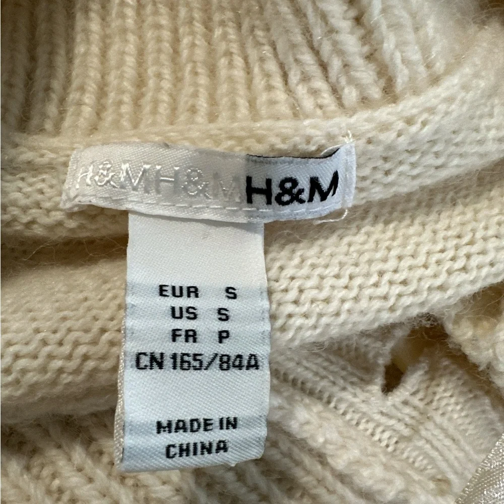 H&M Cream Cardigan Sweater with Ribbed Knit Details and Belt